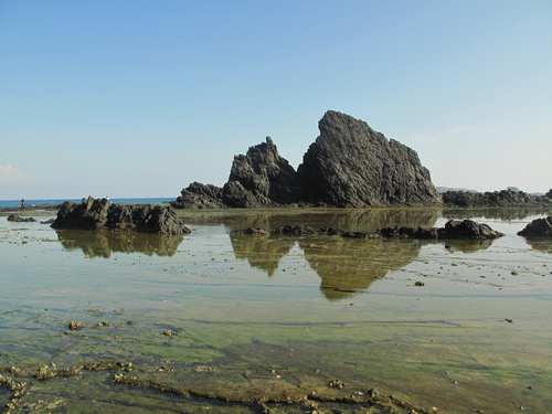 澎湖南方四島特殊的地質地形景觀—頭巾嶼