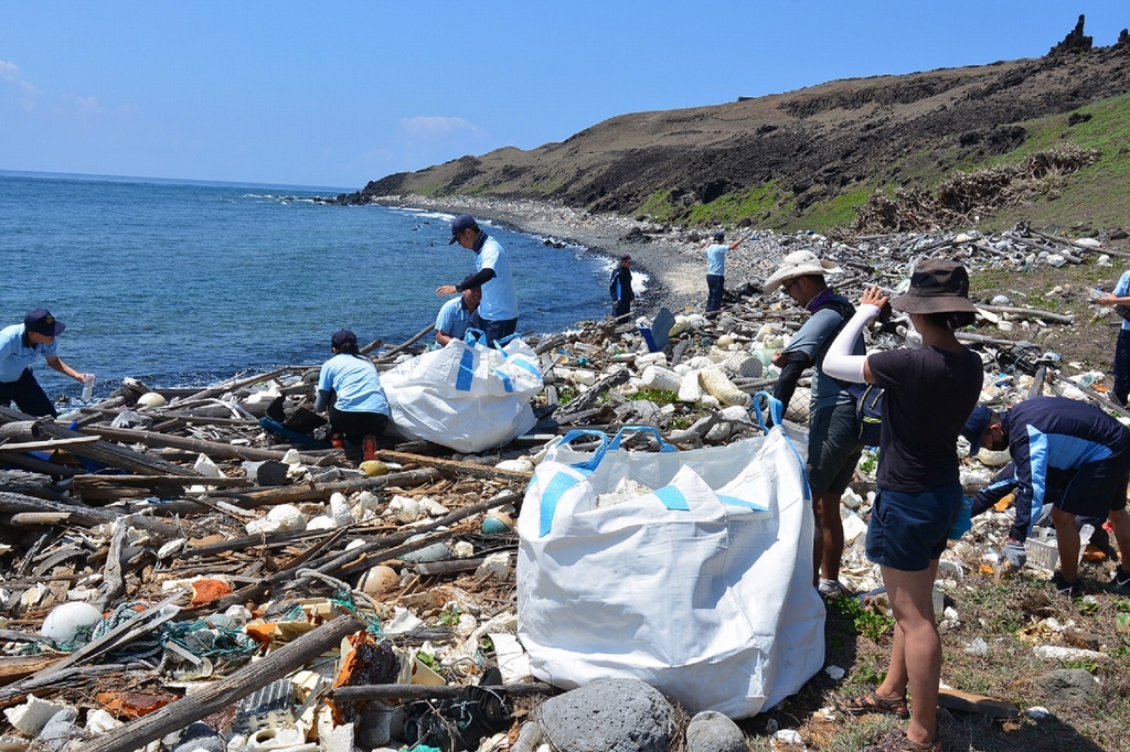 海漂廢棄物分類撿拾